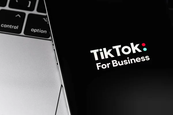 TikTok Ads: El nuevo canal de ventas para marcas innovadoras tik tok para negocio